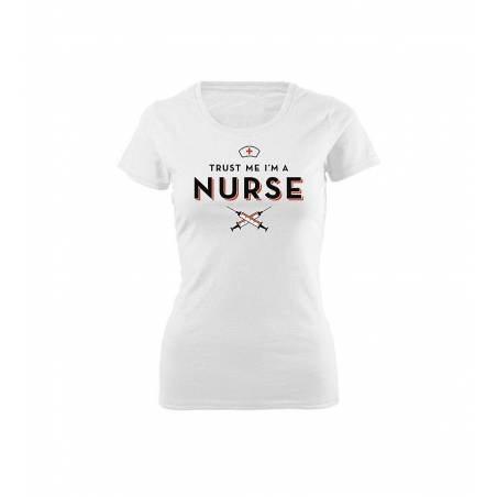 Valkoinen DC Trust me I´m a Nurse SLIM T-paita