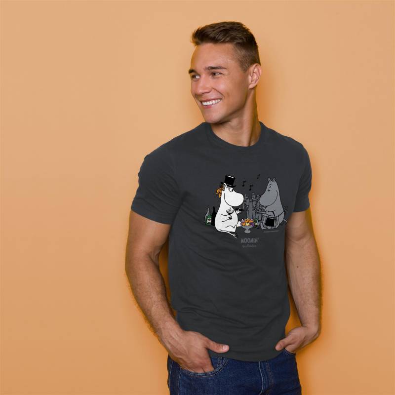 Light Graphite Moominpappa on a picnic T-shirt