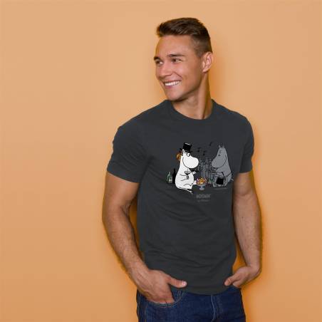 Light Graphite Moominpappa on a picnic T-shirt