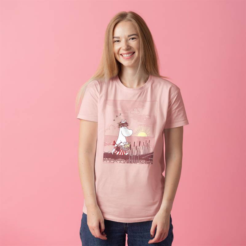 Soft rose Moominmamma on the beach T-shirt